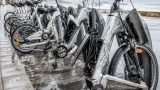 Santander mantiene 56 bicicletas eléctricas fuera de servicio por falta de recambios y vandalismo