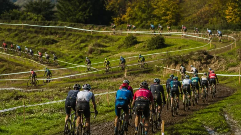 Amurrio reúne a más de 650 ciclistas para la tercera cita de la Copa de España